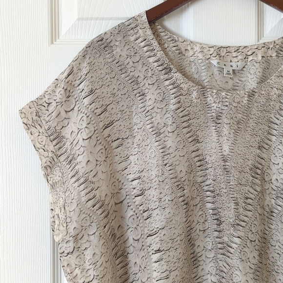 CAbi 100% Silk Printed Round Neck Drop Shoulder Short Sleeve Blouse Beige Gray M - Picture 3 of 10